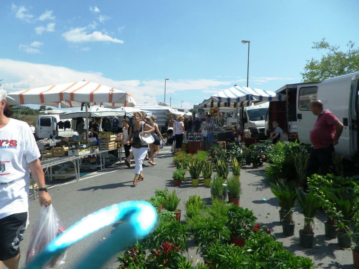 pietre nere Aparthotel Giardini Naxos Esterno foto